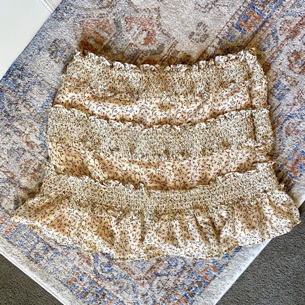 Blush Floral Mini Skirt - Picture 3 of 4